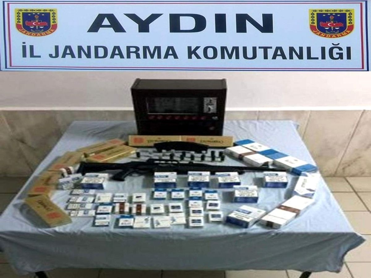 Terör Örgütü Üyesi Kokoreççi Kaçak Sigara Satarken Yakalandı