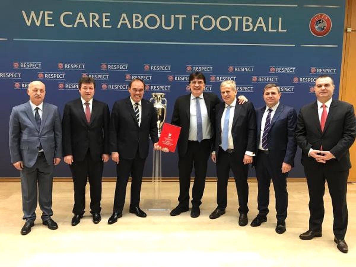 Tff, Euro 2024 Adaylığı İçin Resmi Başvuruyu Yaptı
