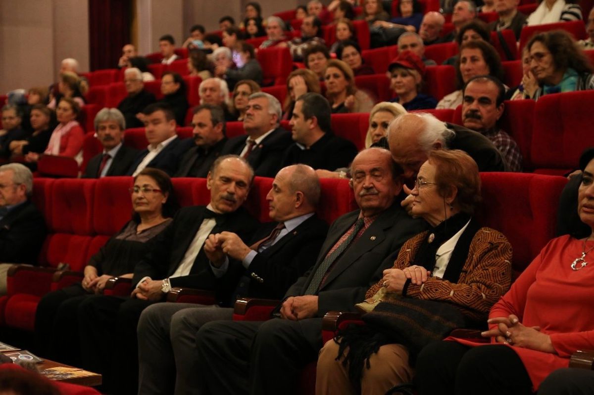 Halk Müziğinin 3 Efsanesi, 21\'inci Ustalara Saygı Gecesi\'nde Buluştu