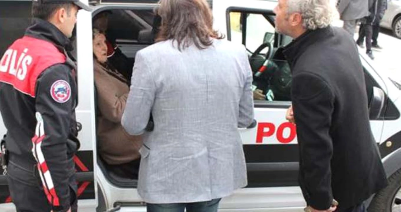 Yaşlı Kadının 187 Bin Lirasını \'Güven Timi\' Kurtardı