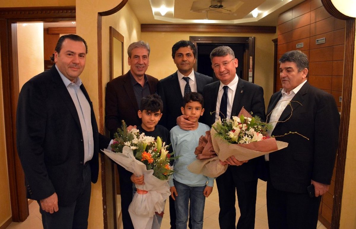 Yeni ve Karaarslan Referandum İçin Sahada
