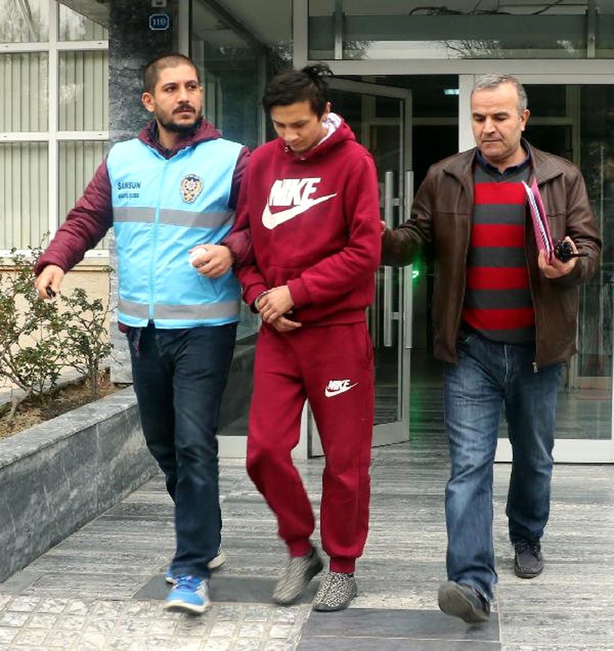 77 Yaşındaki Kadının Cüzdanını Çalan Kapkaççı Yakalandı