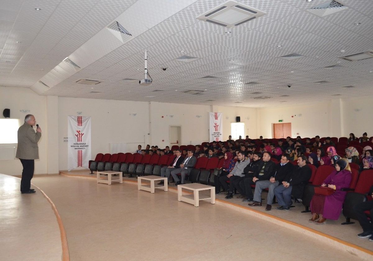 Adilcevaz\'da Ygs Öncesi Motivasyon Semineri