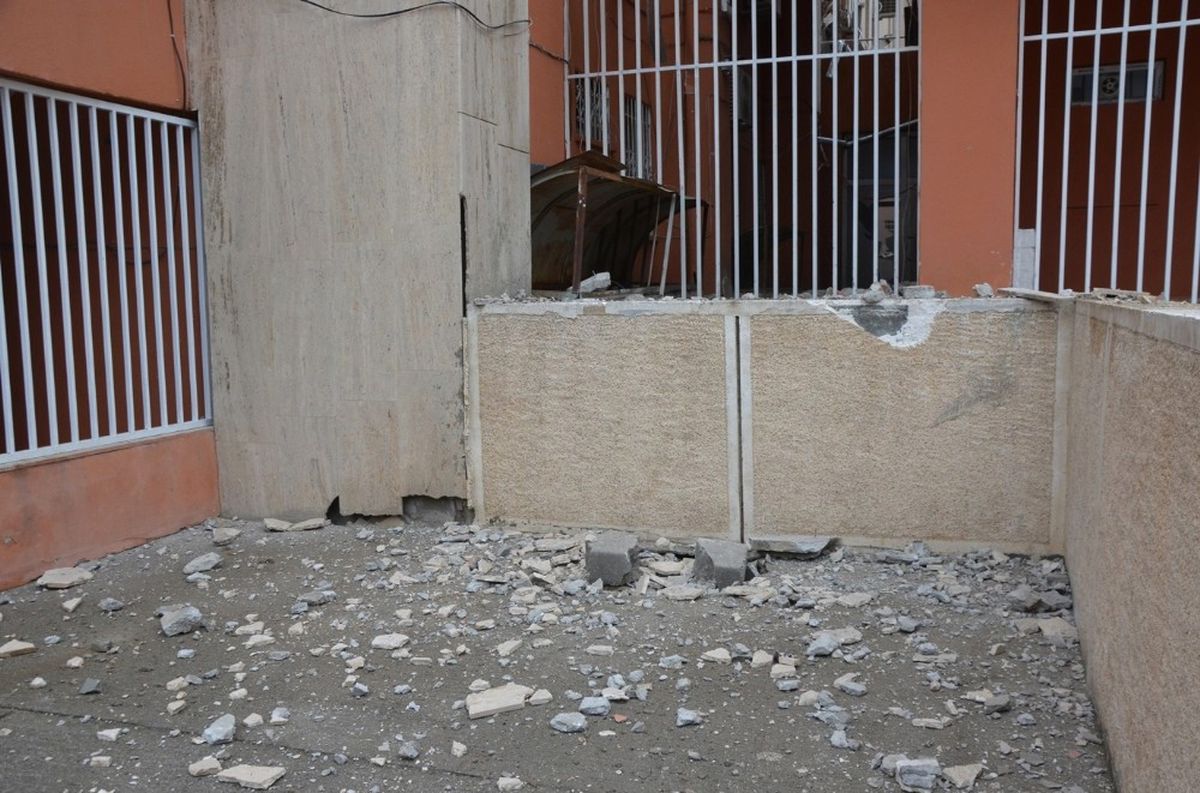 Adıyaman\'daki Deprem, Mardin Valiliği Binasını da Etkiledi