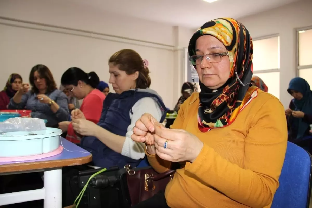 Anneler Kursta Çocuklar Kreşte