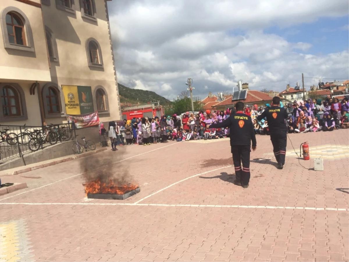 Avanos\'ta Öğrenciler Yangın Tatbikatına Katıldı