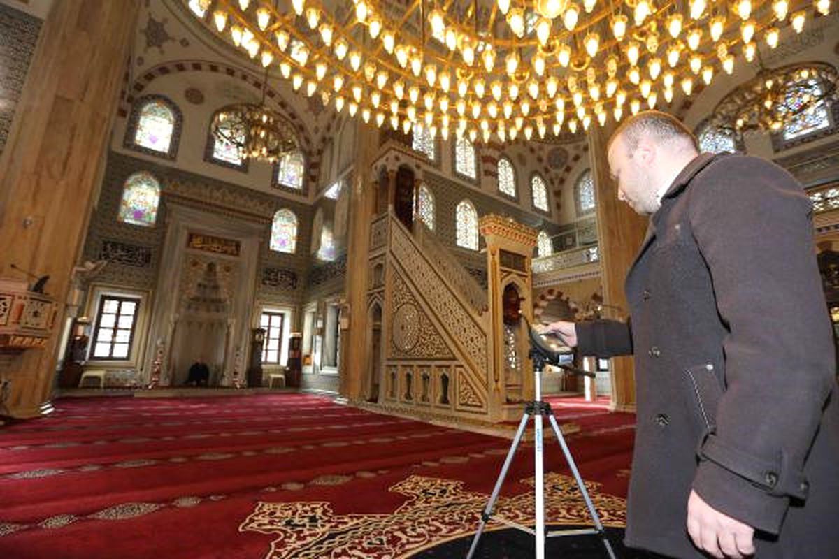 Bağcılar\'da Cami Hoparlörleri 80 Desibele Ayarlanıyor