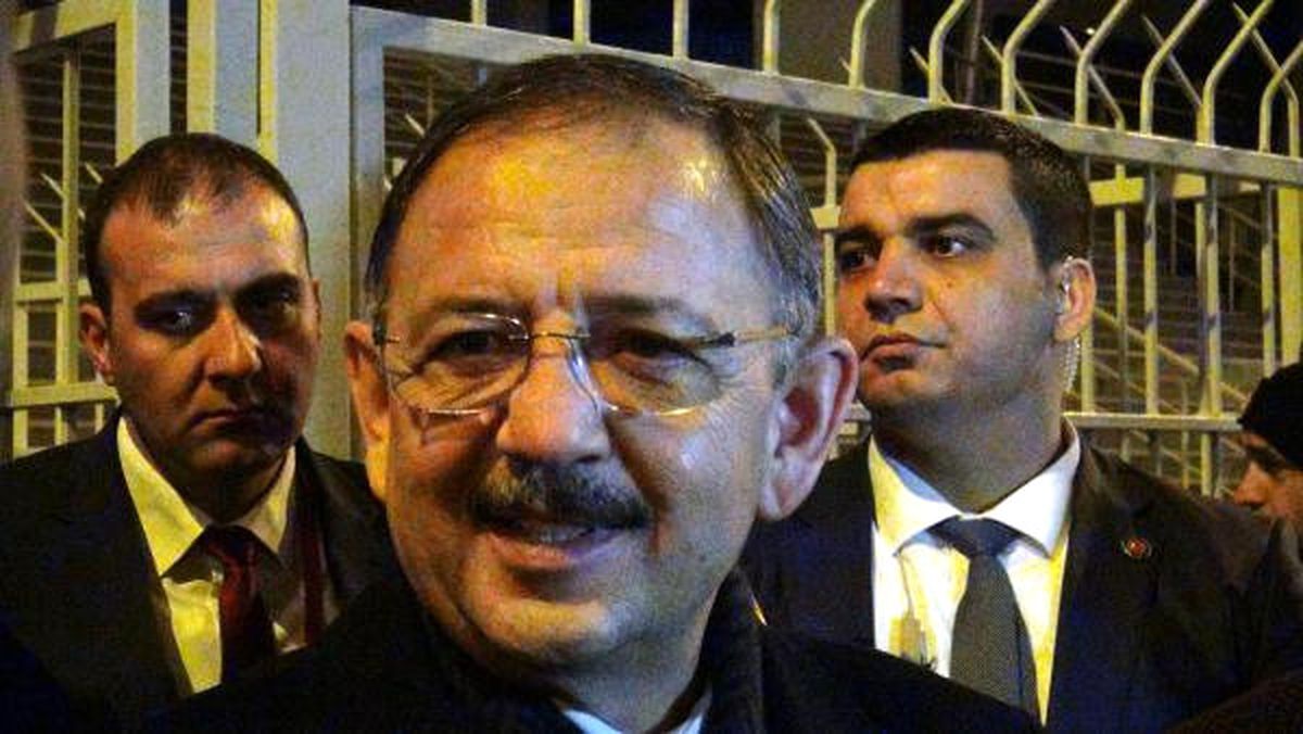 Bakan Özhaseki\'den Hakemlere Sitem