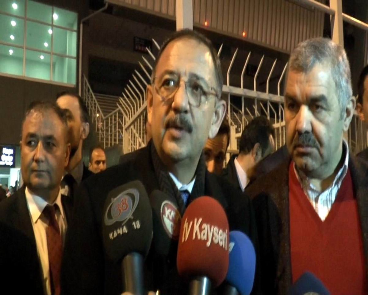 Bakan Özhaseki\'den Maçın Hakemine Tepki