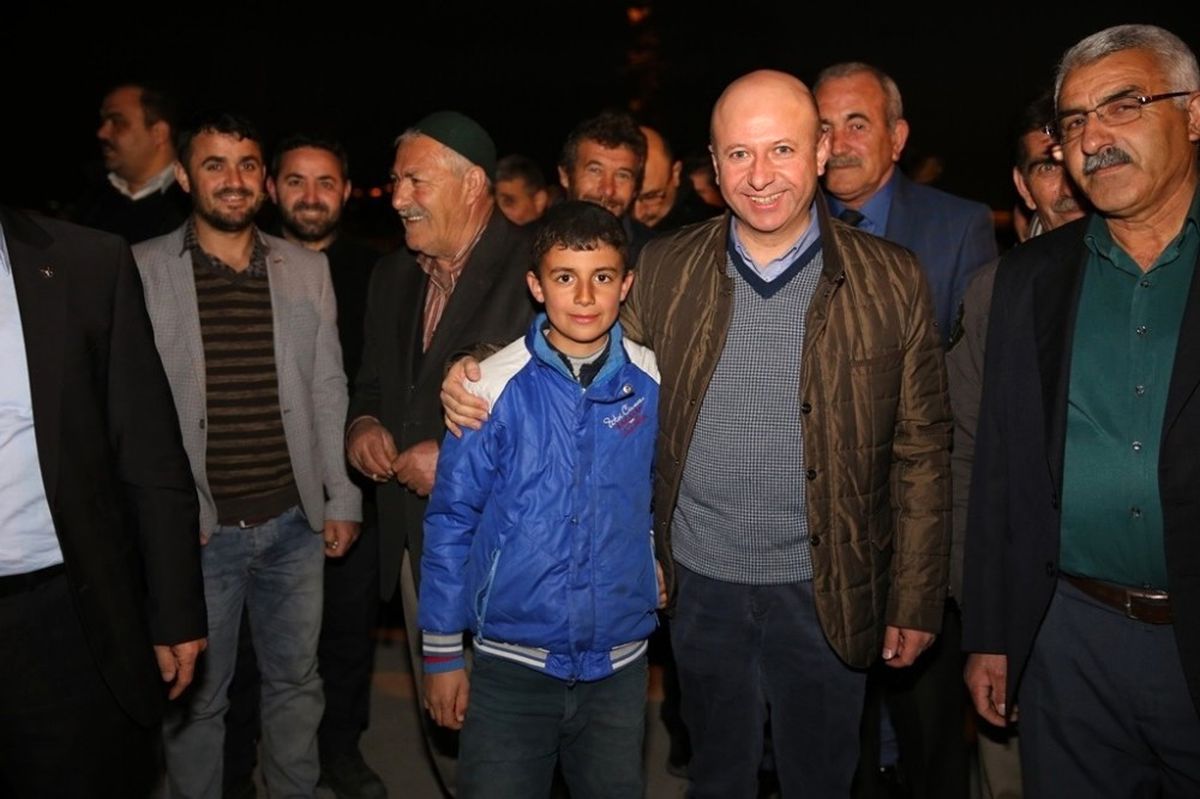 Başkan Çolakbayrakdar, Oruç Reis\'e Kentsel Dönüşümü Anlattı