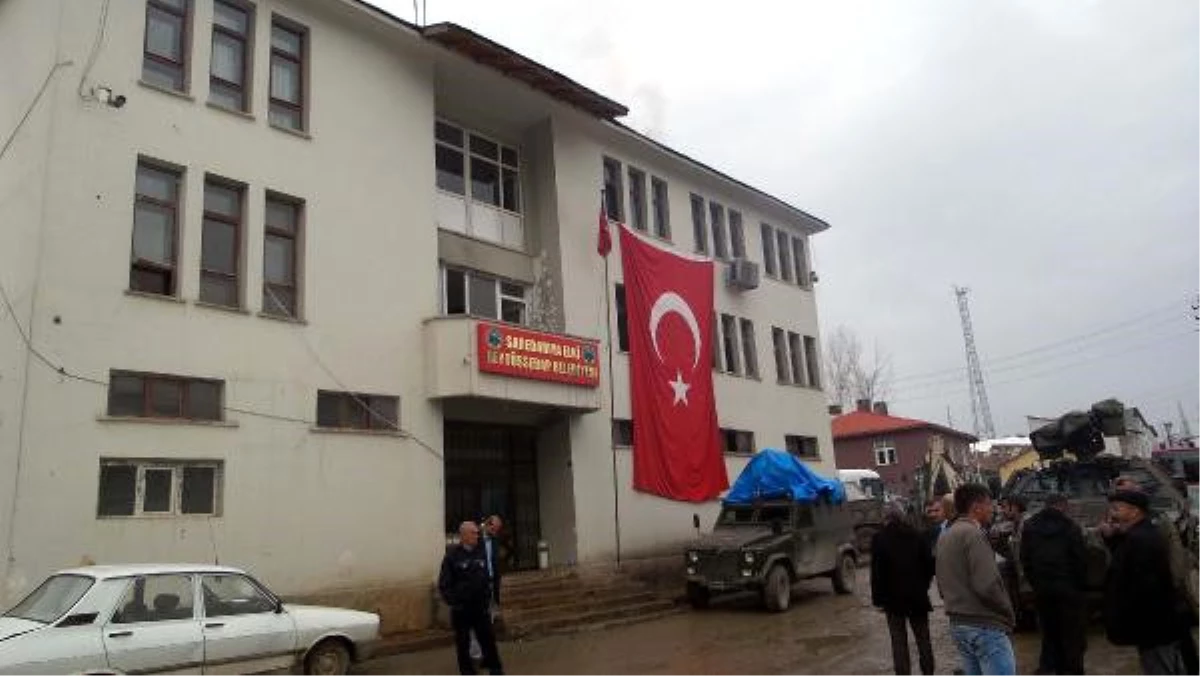 Beytüşşebap Kaymakamı Murat Şener, Belediyeye Kayyum Olarak Atandı