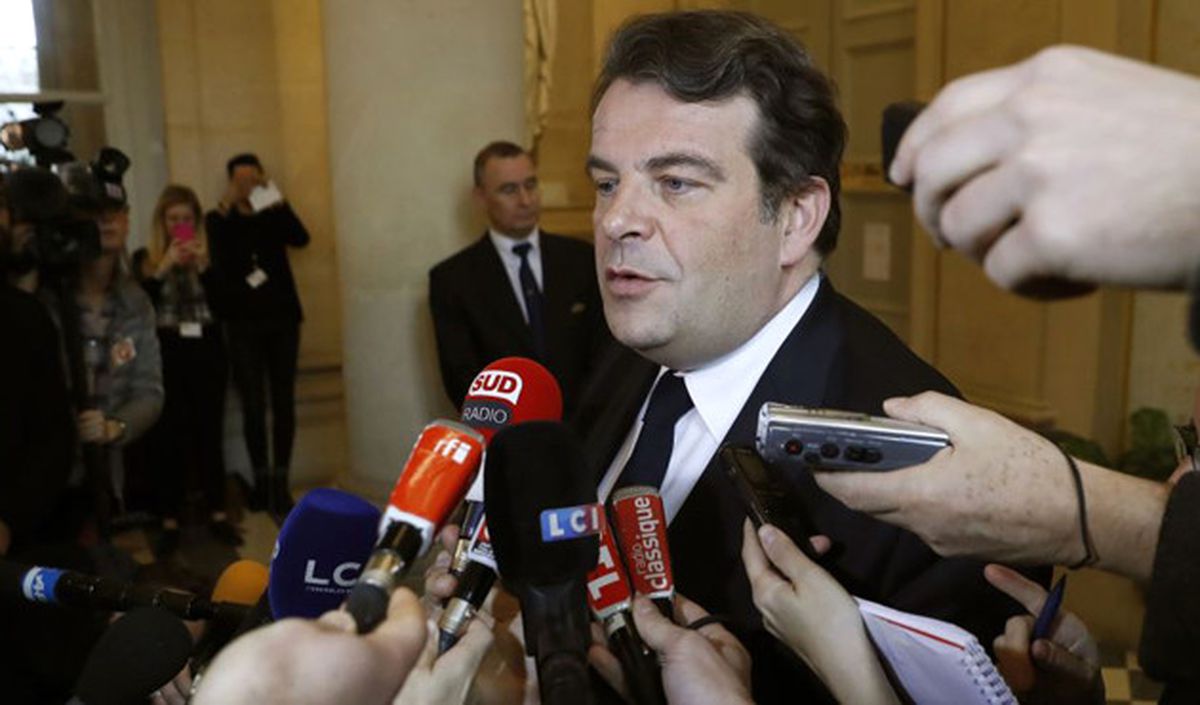Fillon\'un Sözcüsü İstifa Etti