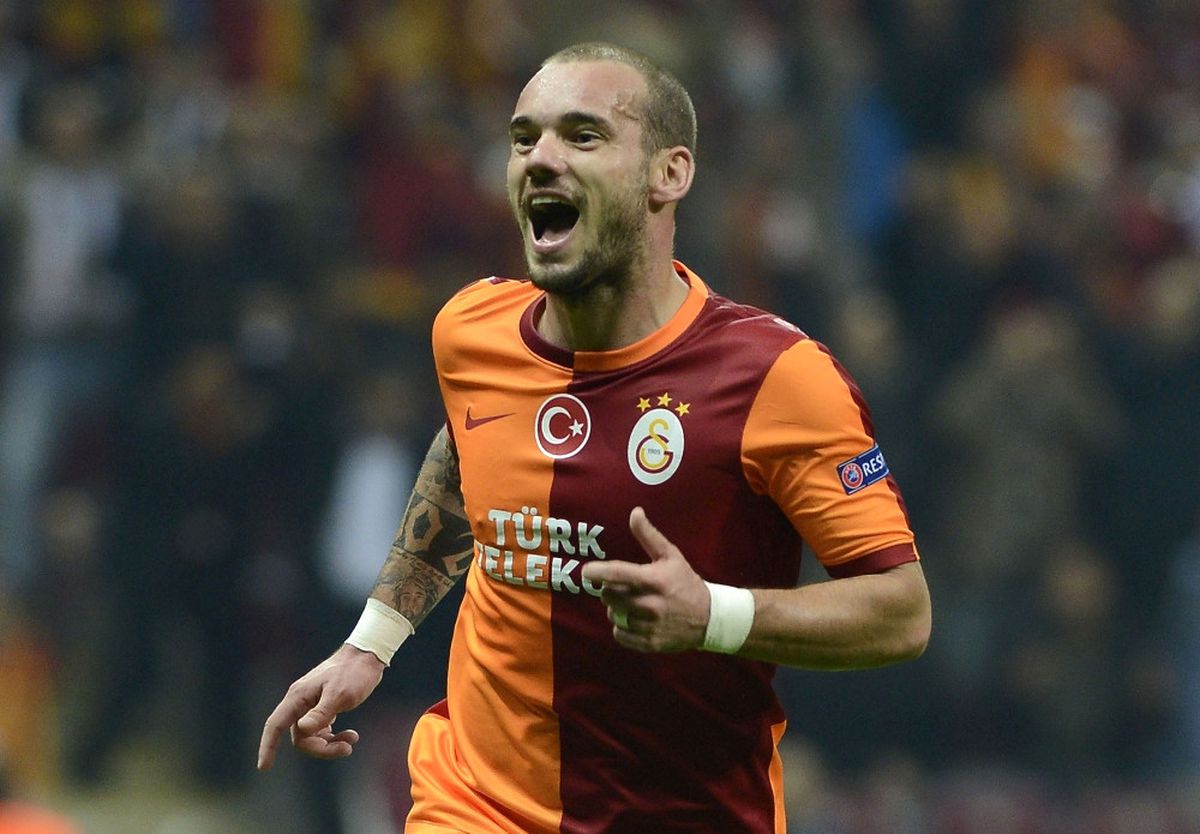 Galatasaray\'a Sneijder Şoku