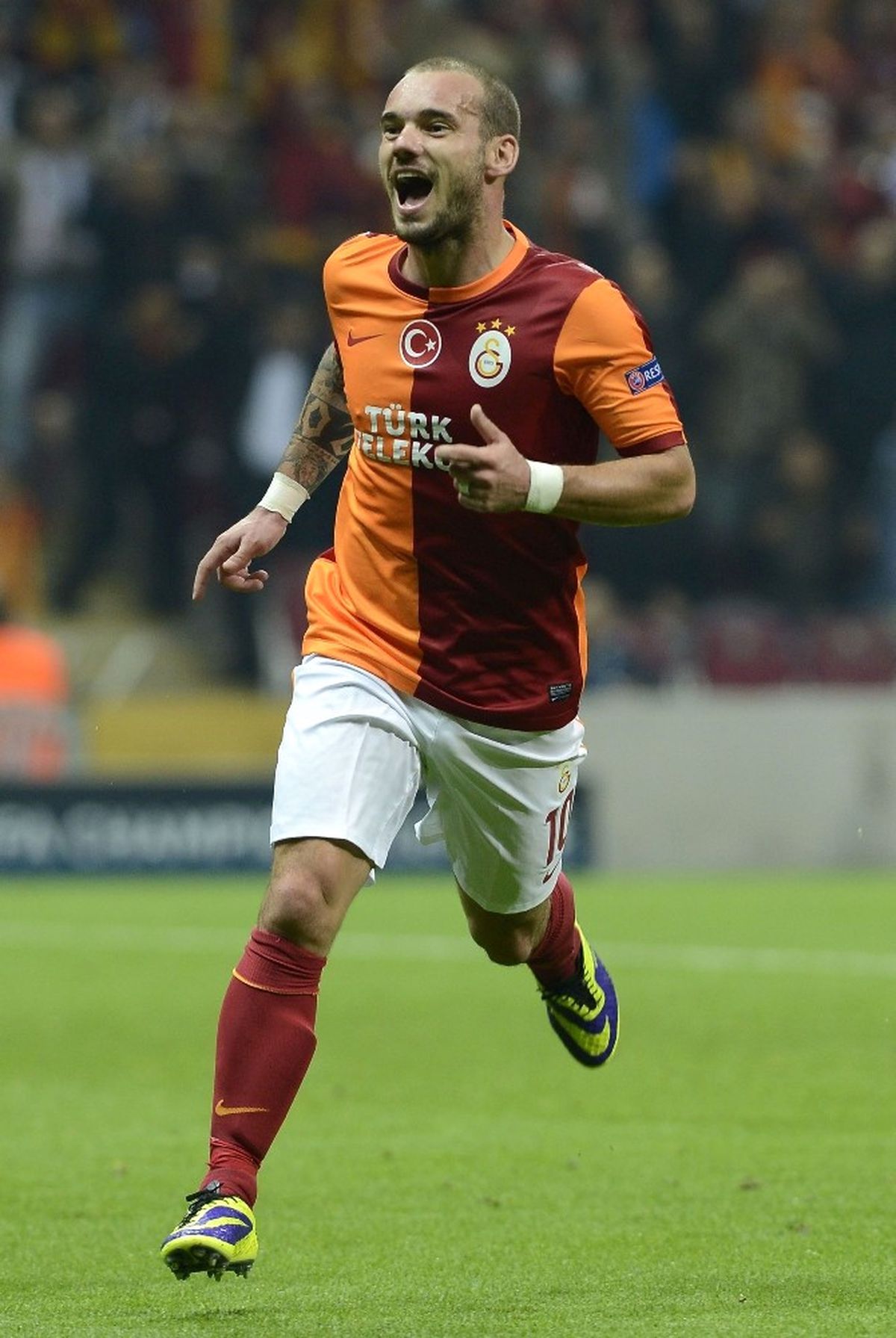 Galatasaray\'a Sneijder Şoku