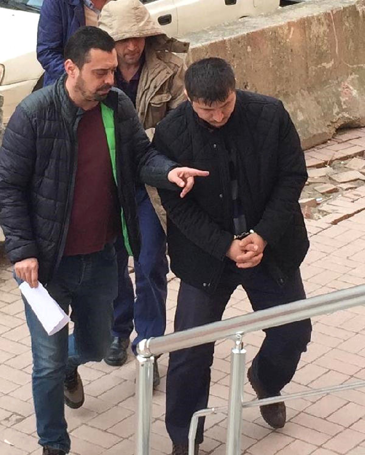 Kocaeli\'de Fetö\'den 2 Öğretmen Adliyeye Sevk Edildi