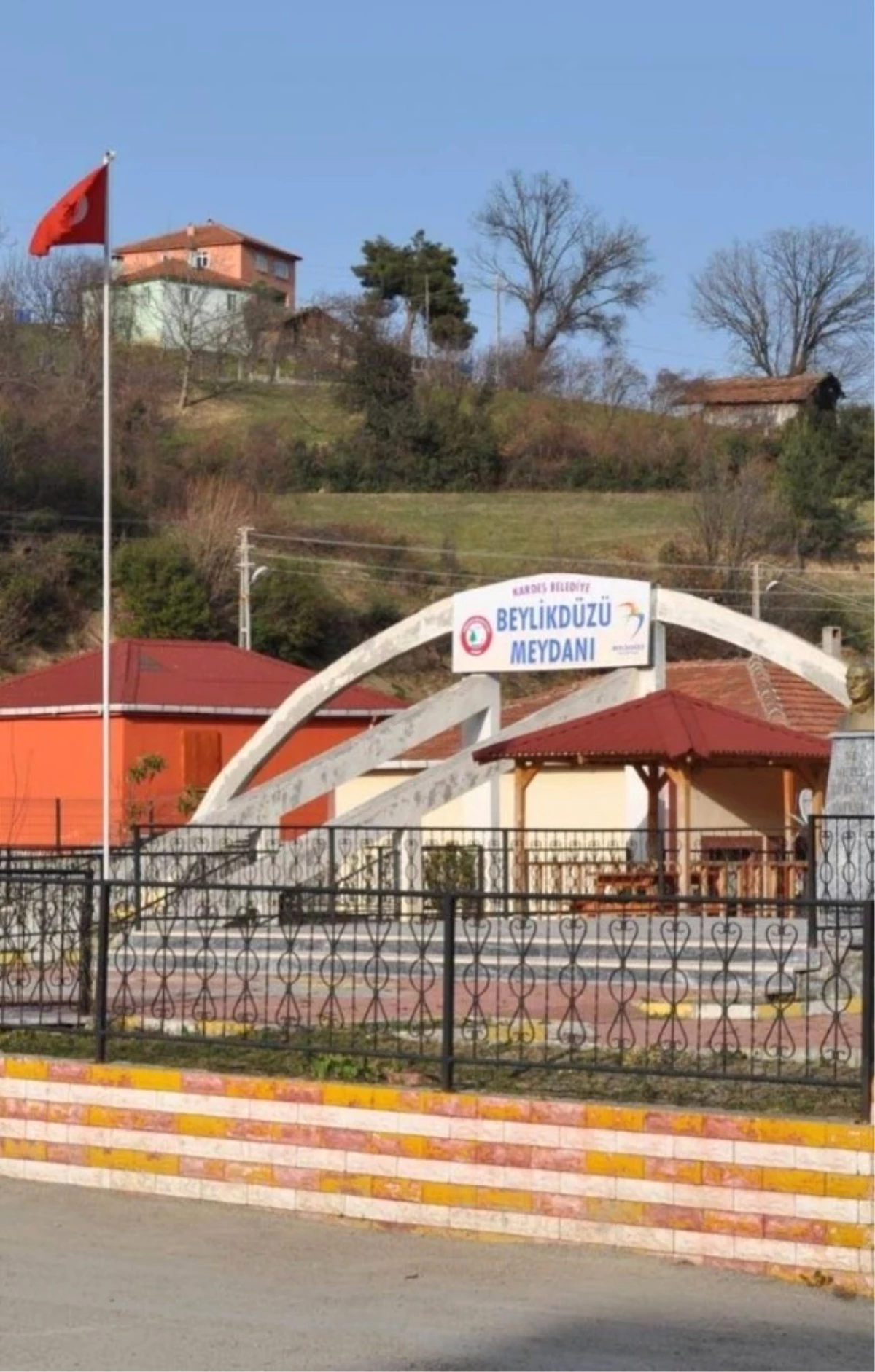 CHP\'li Belediye Başkanı "Muhsin Yazıcıoğlu Meydanı"nın İsmini Değiştirdi