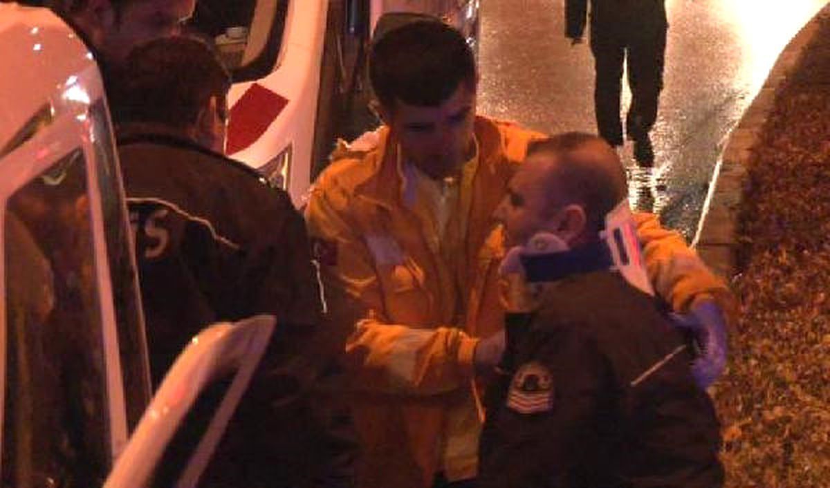 Polis Aracı Şüpheli Otomobili Takip Ederken Kaza Yaptı: 2\'si Polis 3 Kişi Yaralı