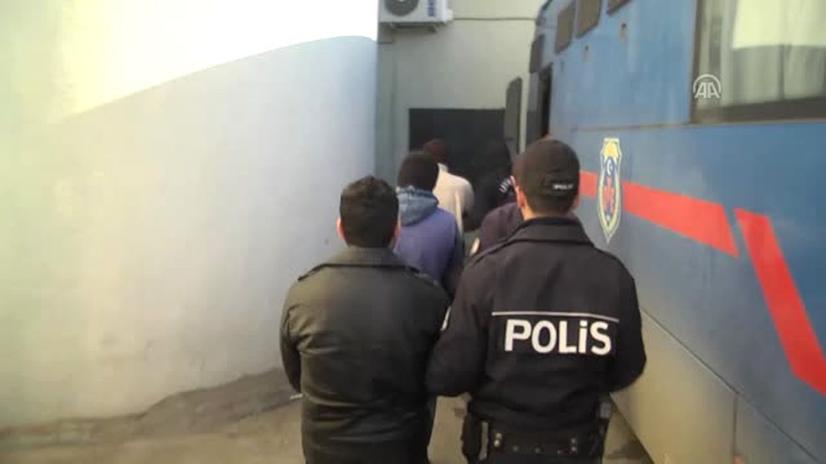 Sakarya Merkezli 4 İlde Deaş Operasyonu: 20 Gözaltı