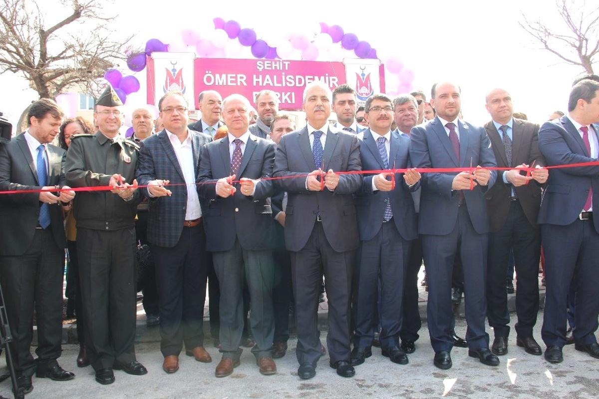 Şehit Halisdemir\'in Adı Şehzadeler\'de Yaşayacak