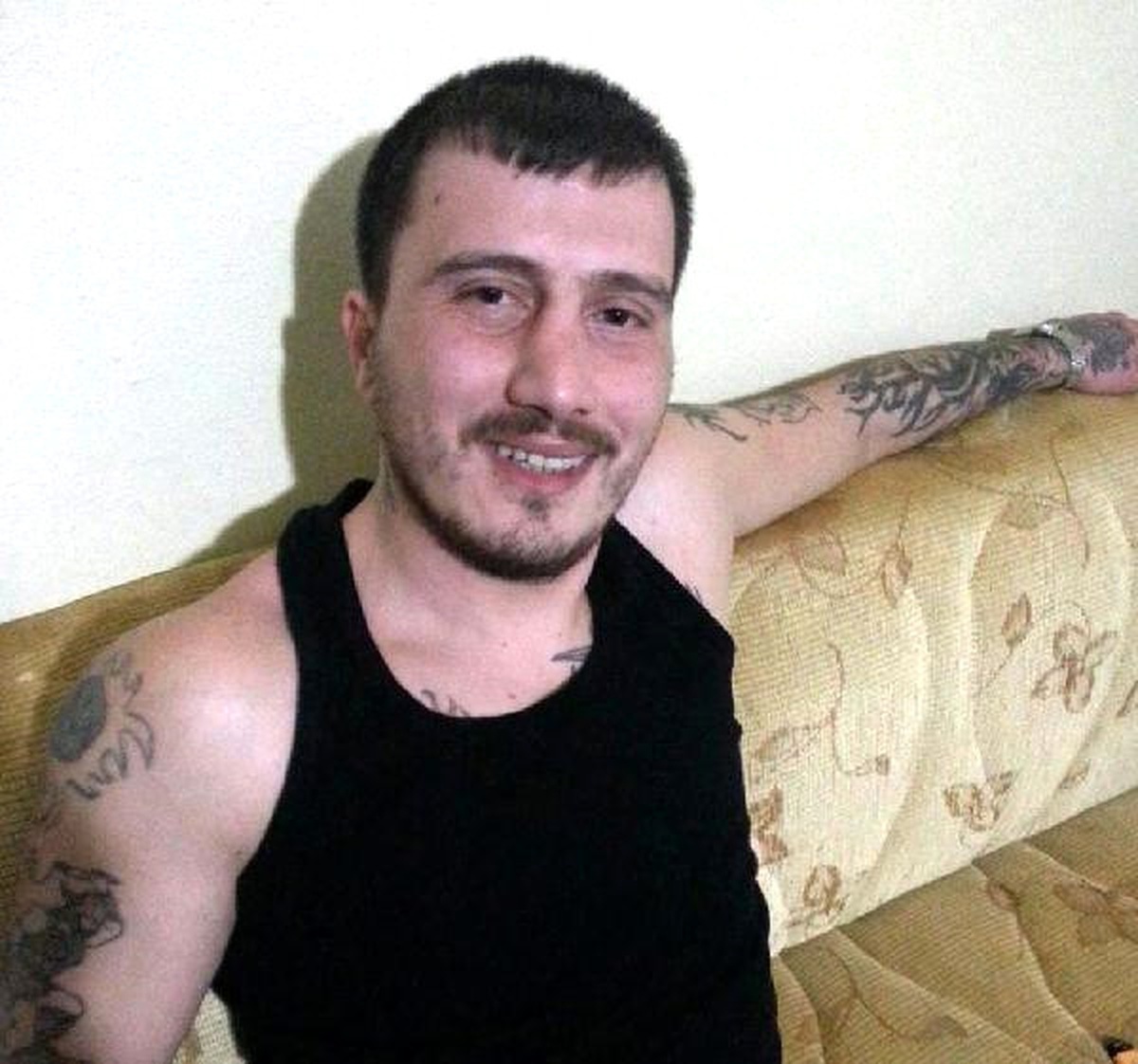 Sevgilisinin Dövüp Eve Kilitlediği Hamile Kadın İtfaiye Merdiveniyle Kurtarıldı (2)
