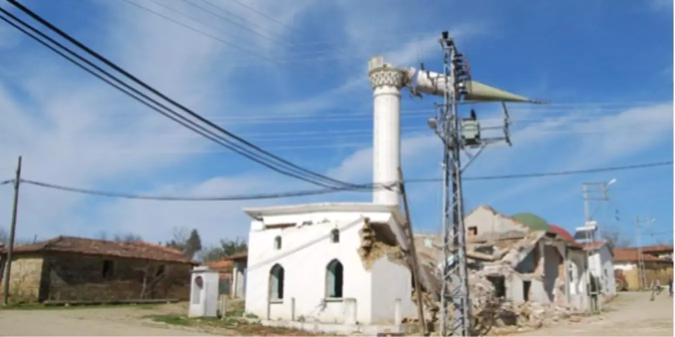 Adıyaman\'da Depremde Zarar Gören Minareler Onarılıyor