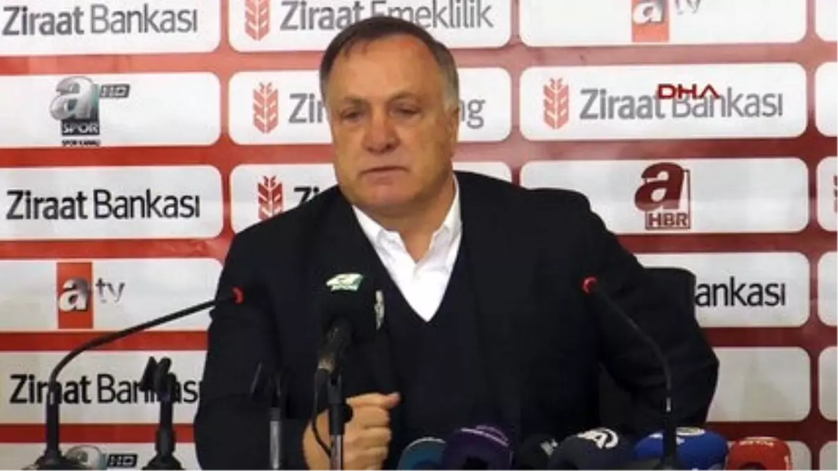 Advocaat: "Böyle Bir Skorla Dönmek İstiyorduk"