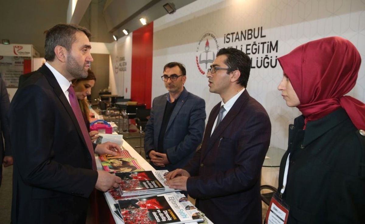 Edremit\'te Muhtarlar ile Hayvanseverler Birbirine Girdi
