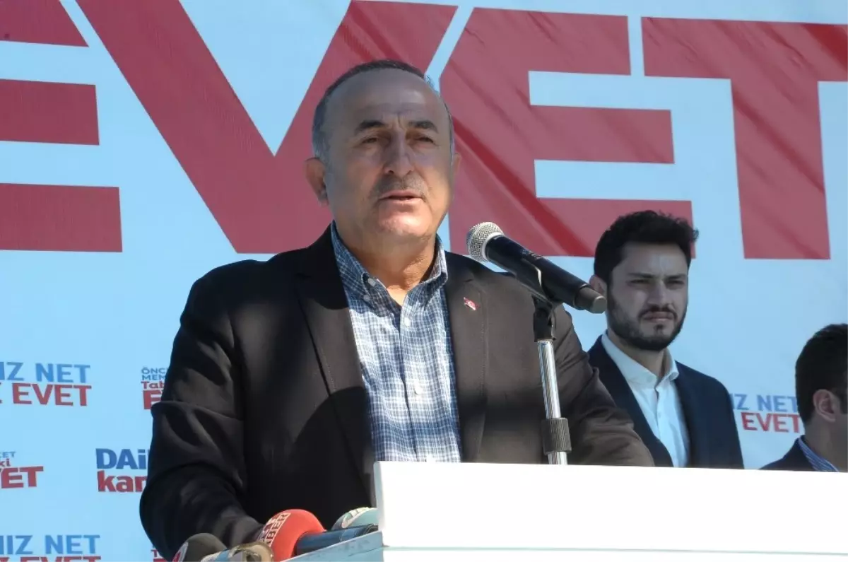 Bakan Çavuşoğlu: "Hollanda\'da Tümünü Kral Atıyor, Bizde 4 Tane Olunca \'Yok\' Diyorlar"