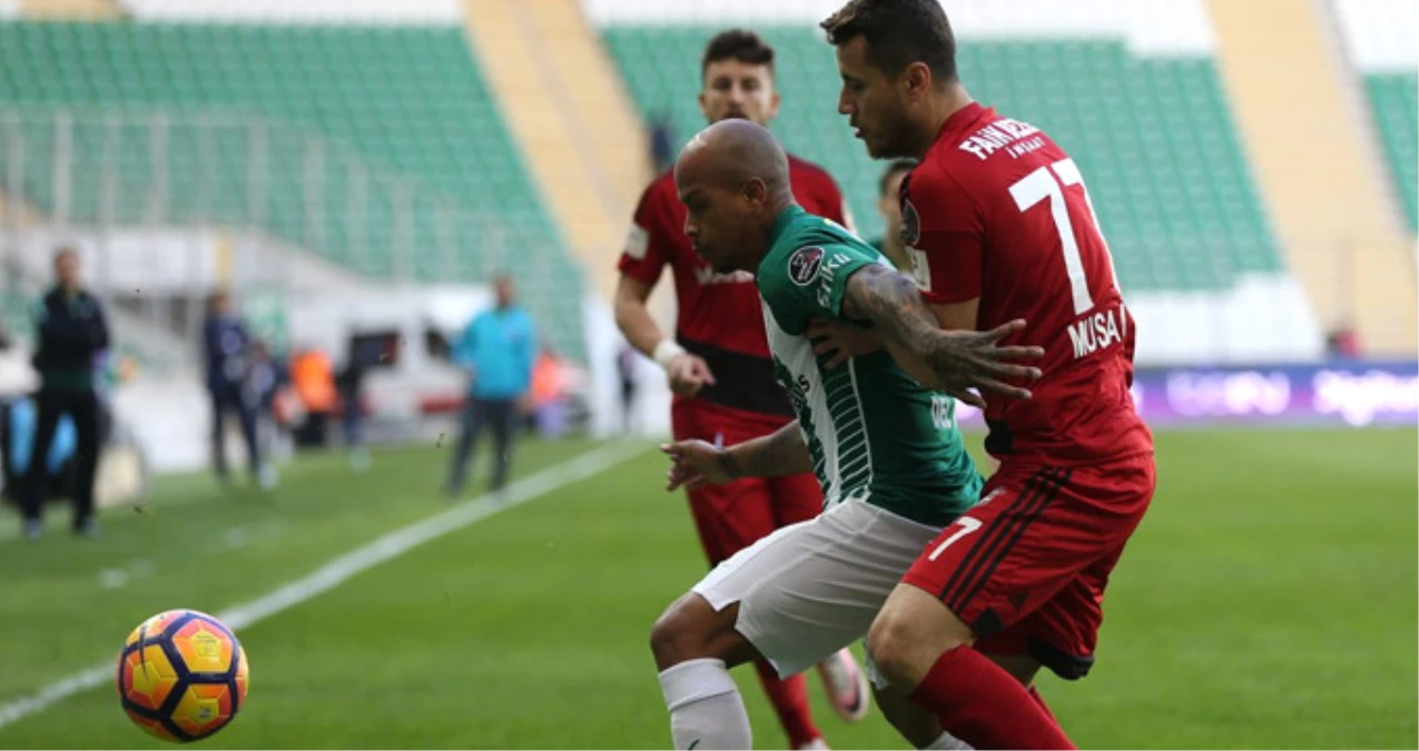 Bursaspor, Gaziantepspor\'u 2-1 Yendi