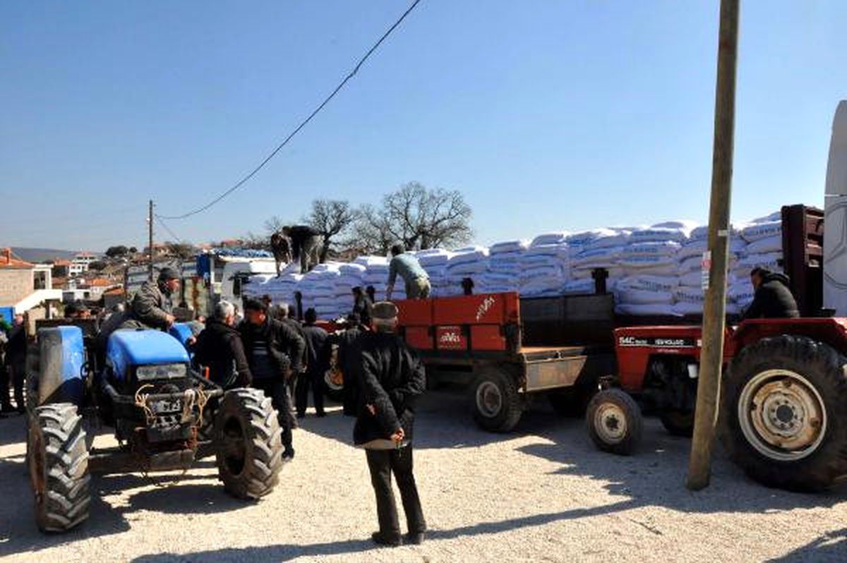 Depremzede Besicilere 10 Ton Yem Desteği
