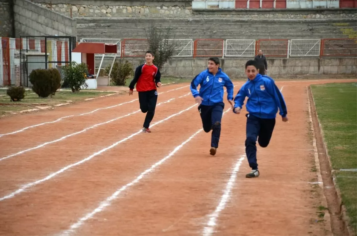 Aile ve Sosyal Politikalar Bakanı Kaya: "Teröristlerin Seslerini Kestik, Sınır İllerimiz Daha...