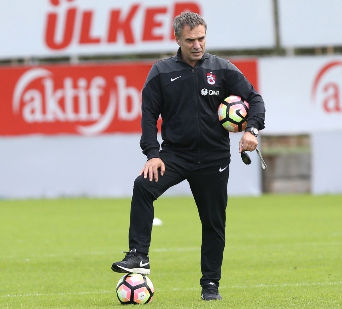 Ersun Yanal Plaka Dedi