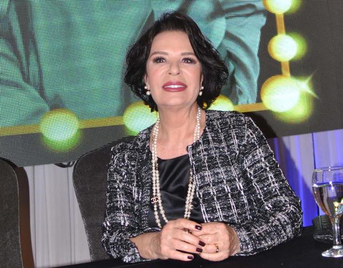 Hülya Koçyiğit\'ten Kadınlar Günü Mesajı