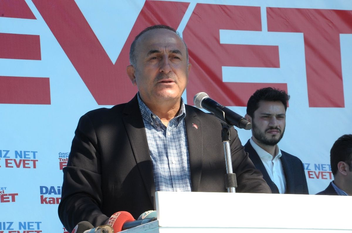 Ispanya ve Hollanda\'da Kral Atıyor, Bizde Olunca..."