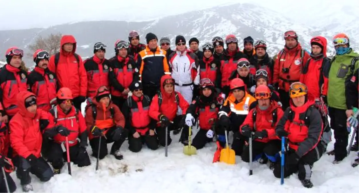 Kayak Merkezinde Arama Kurtarma Tatbikatı