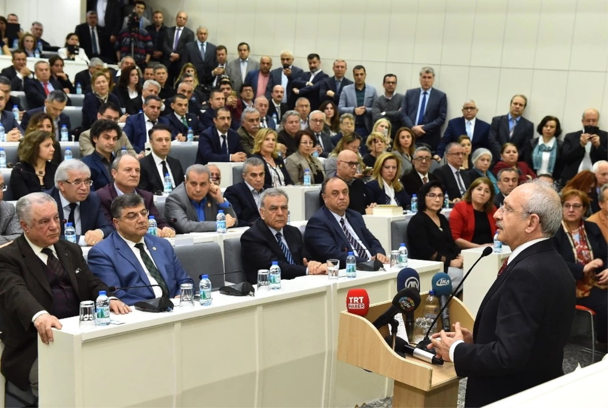Kılıçdaroğlu, Beraat Eden Başkan Kocaoğlu\'nu Ziyaret Etti