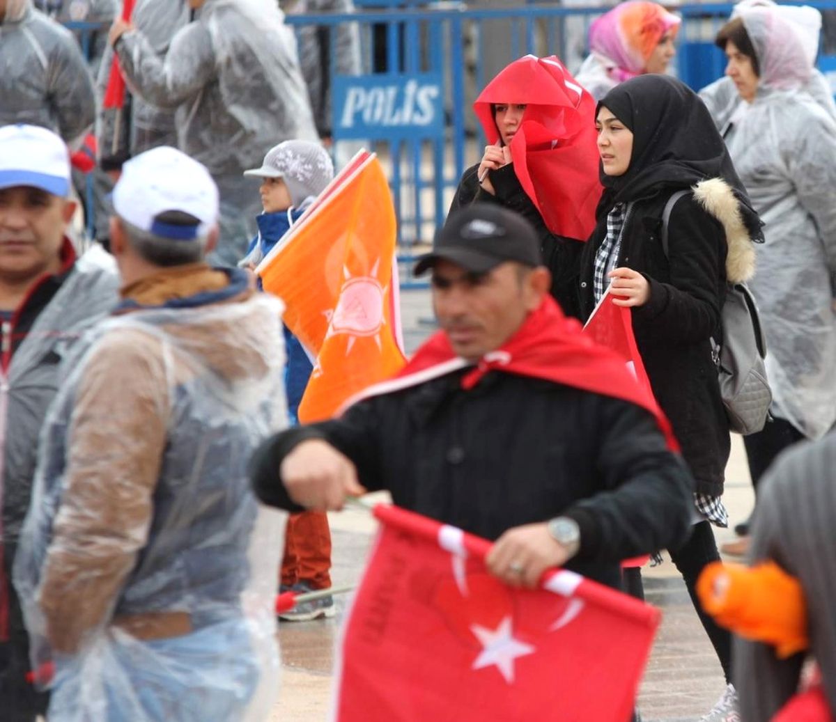 Başbakan Yıldırım: "Kılıçdaroğlu Yanına Bir Yedek Genel Başkan Seçsin"