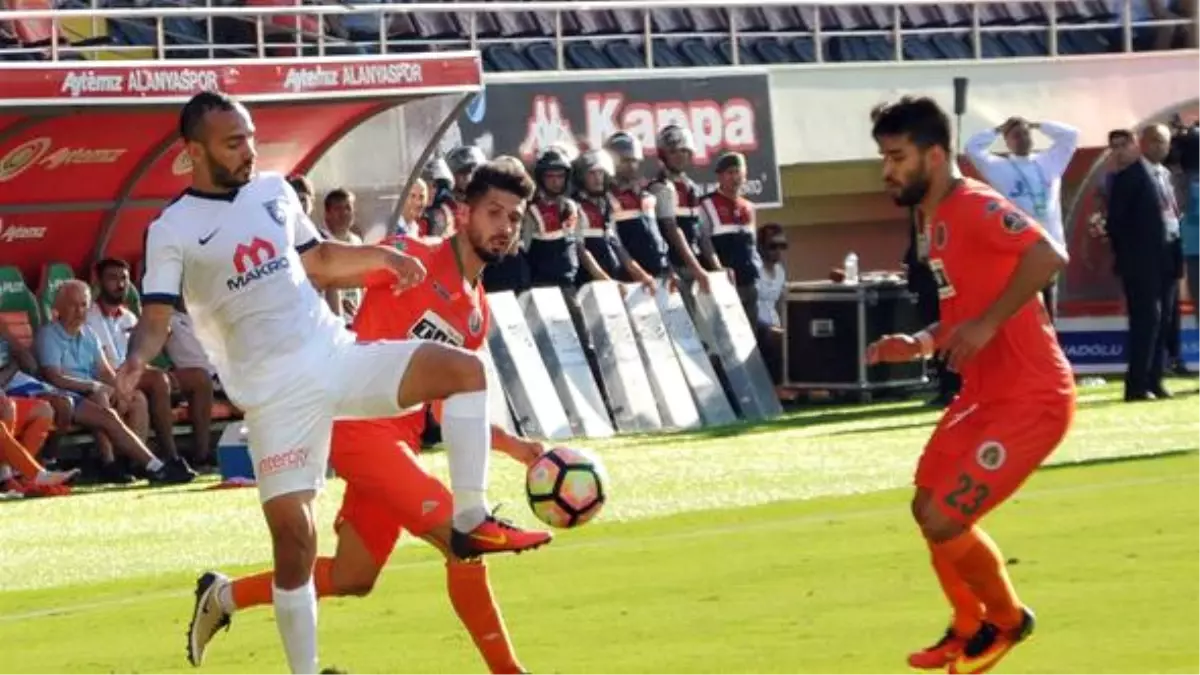 Medipol Başakşehir, Aytemiz Alanyaspor\'u Konuk Edecek