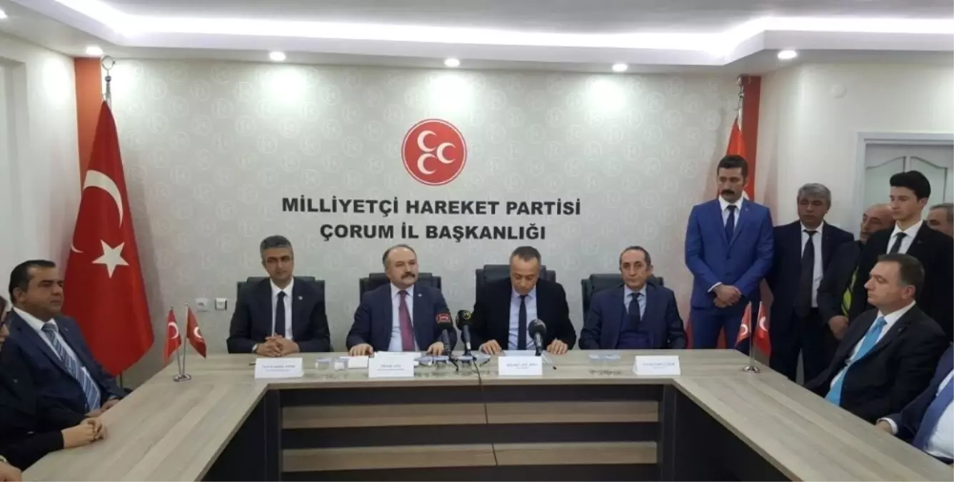 MHP Çorum\'da Referandum Startını Verdi