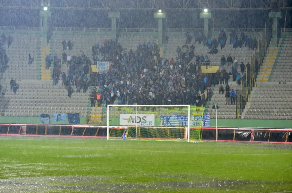 Şanlıurfaspor-Adana Demirspor Maçının Tatil Edilmesi