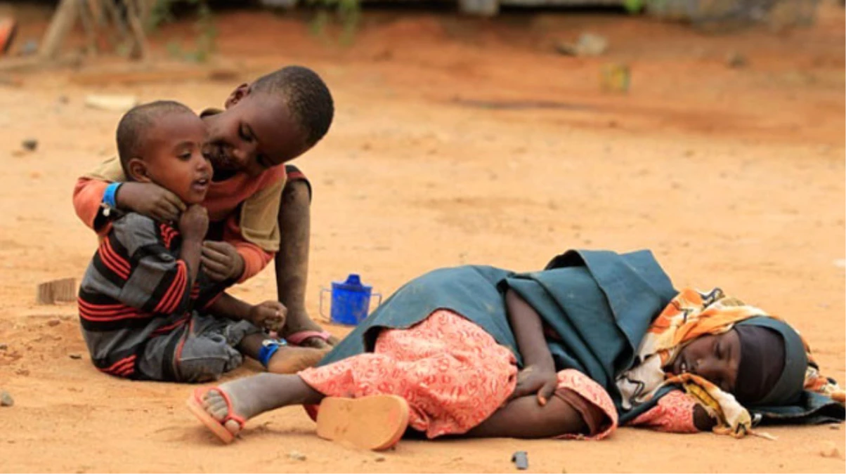 Somali\'de İnsanlık Dramı: Son 2 Günde 110 Kişi Açlıktan Öldü