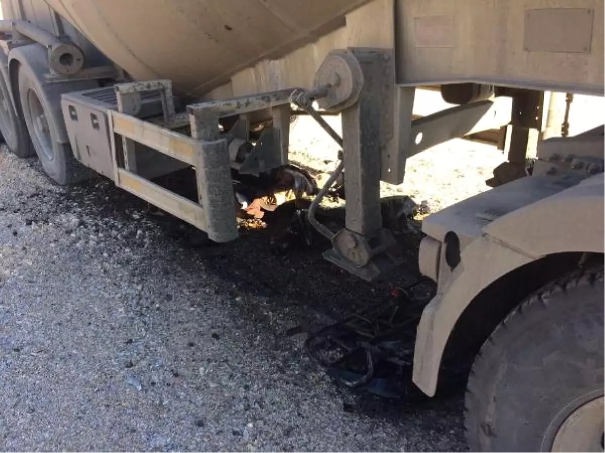 Tankerle Atv Çarpıştı: 2 Ölü