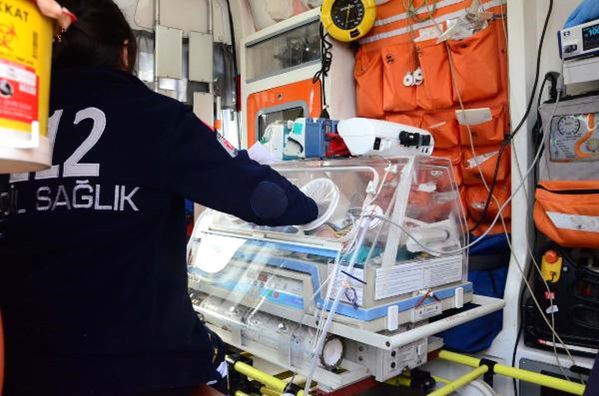 Uçak Ambulans Minik Burak İçin Havalandı