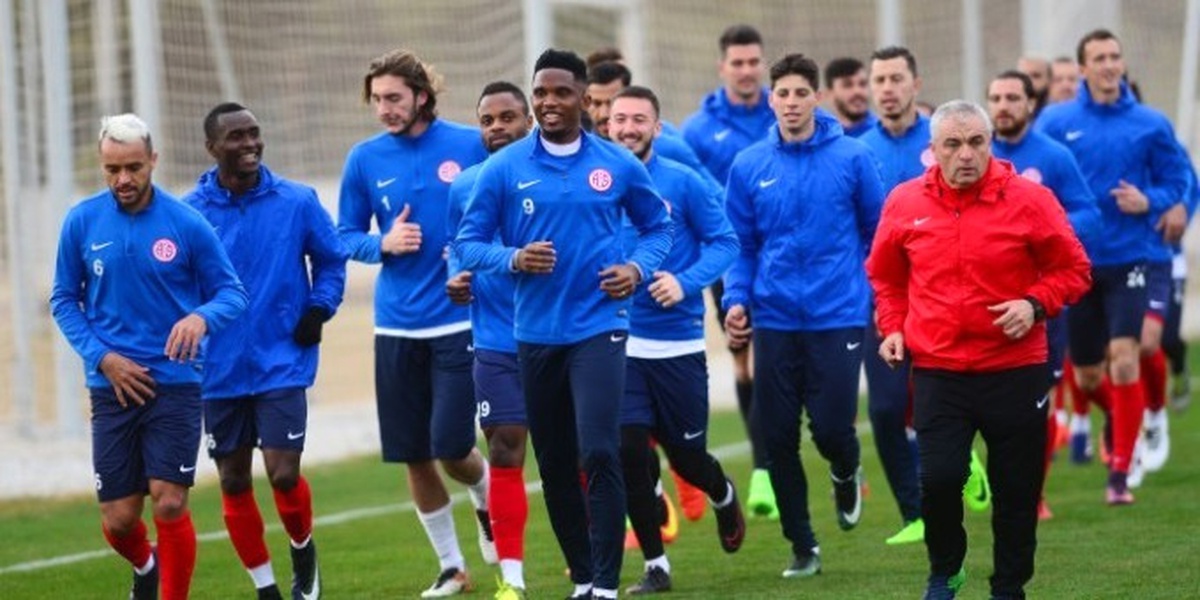 Antalyaspor Galatasaray\'ı Zorluyor!