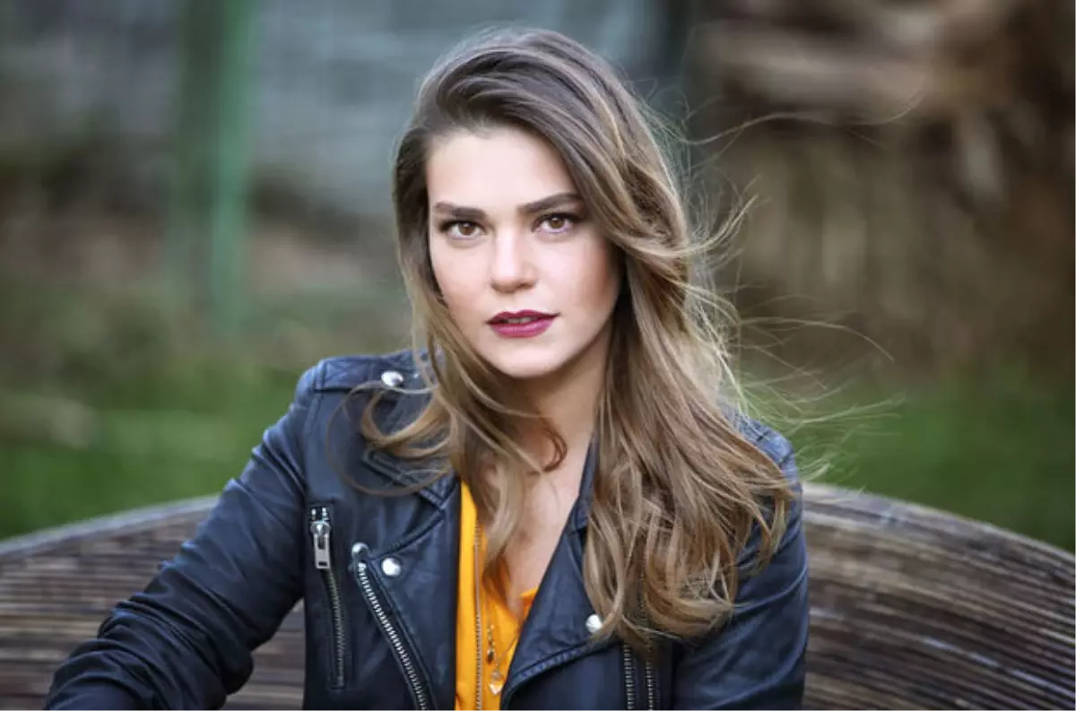 Aslı Enver: Babamannem İngiliz Ordusuna Üniforma Dikiyordu