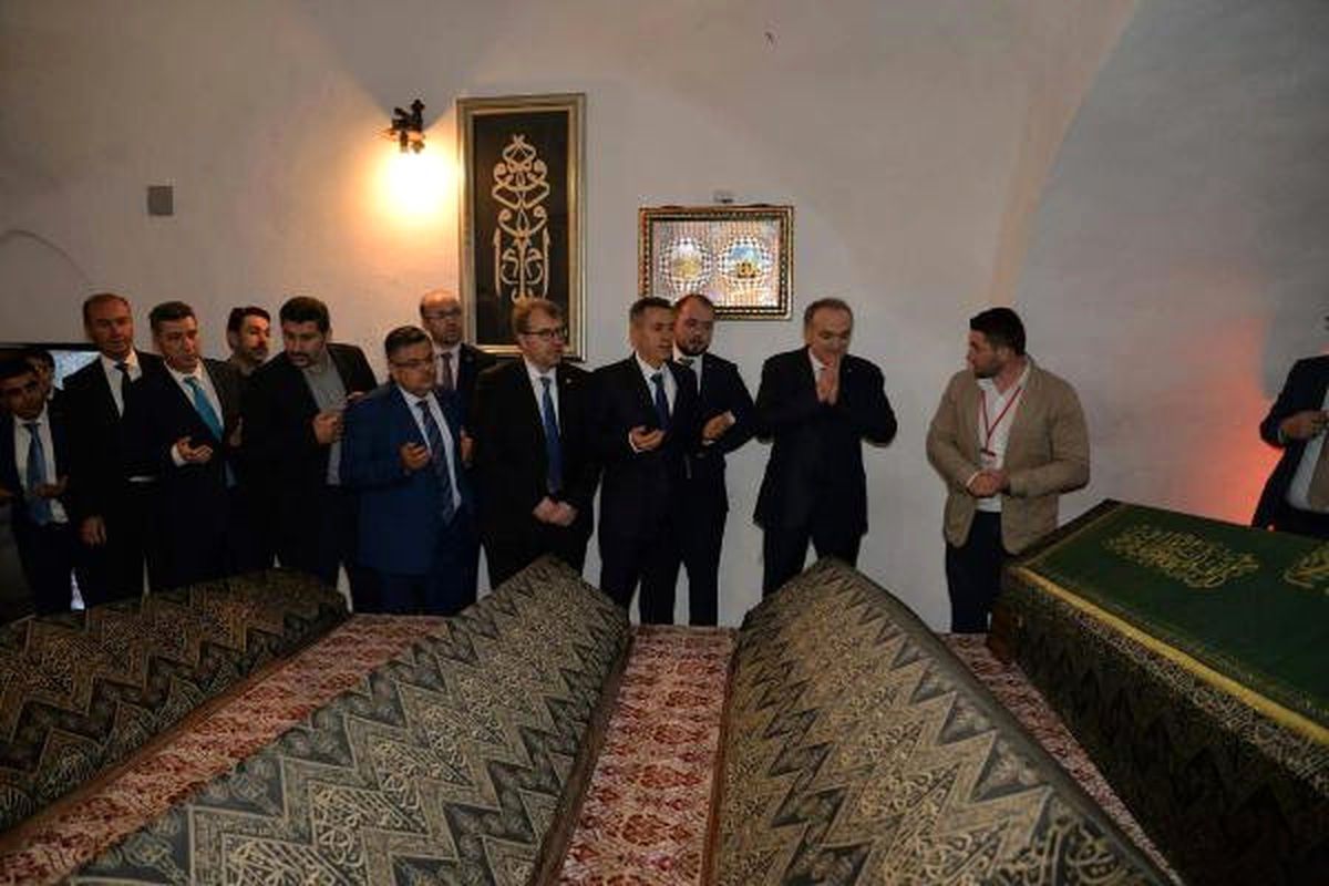 Bakan Özlü: Ekonomi, İstikrarı Sever (2)