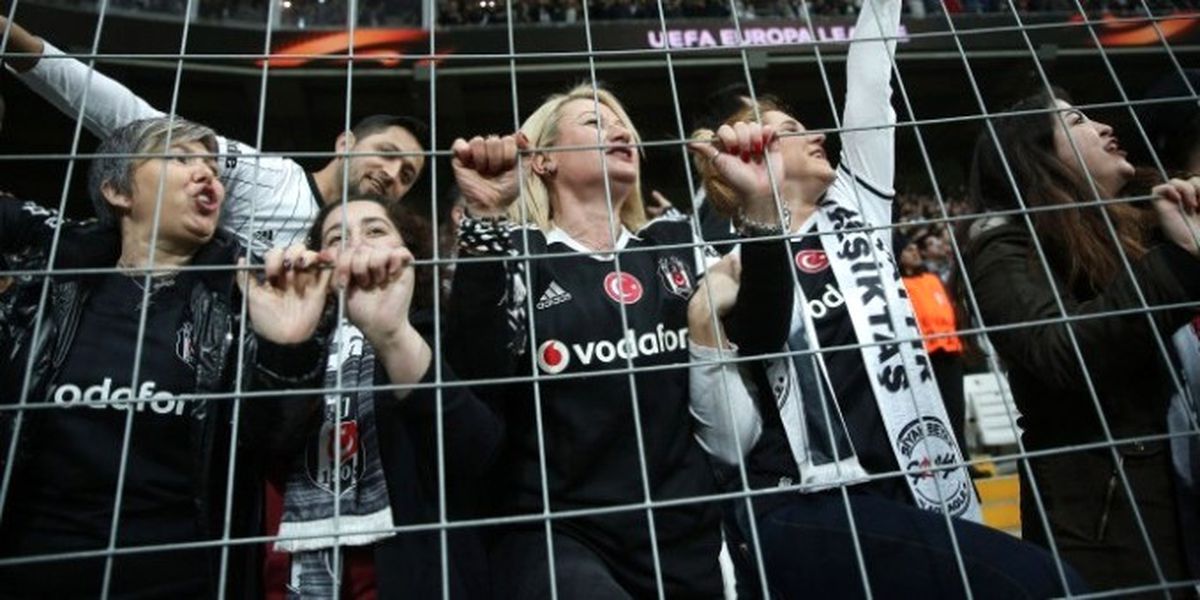 Beşiktaş\'a Taraftardan Tam Destek