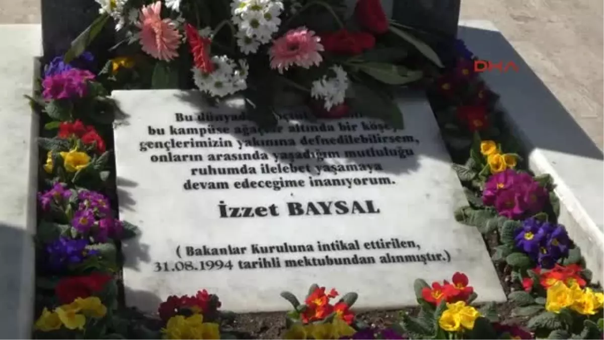 Bolu\'ya 141 Eser Kazandıran Hayırsever Izzet Baysal Anıldı