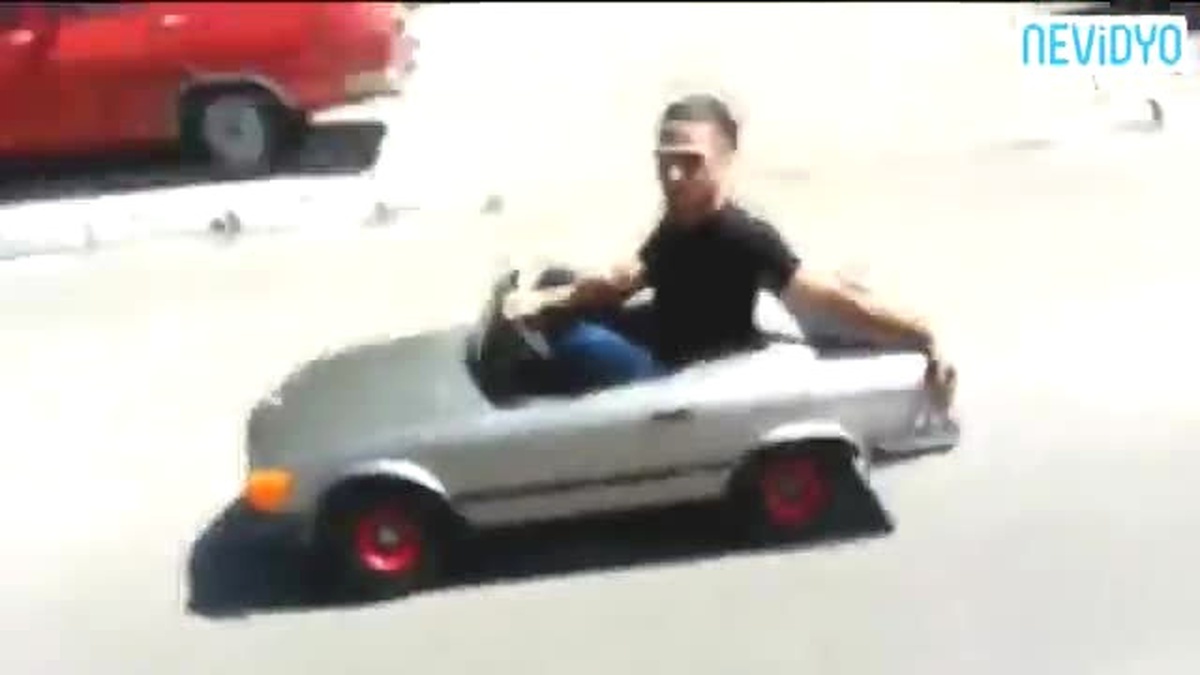 Bu da Minyatür Minyatür Mercedes 500 Sl