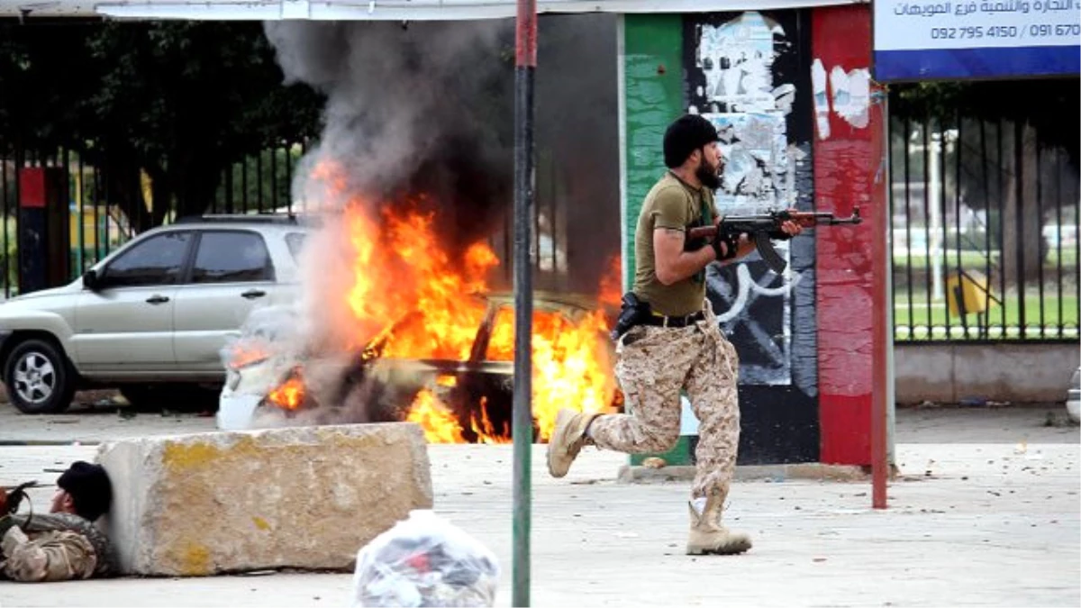 Libya\'daki Cuma Günü Başlayan Çatışmalarda 16 Kişi Yaşamını Yitirdi